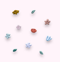 Load image into Gallery viewer, Mini Floral Cutter Pack (Pack of 10)